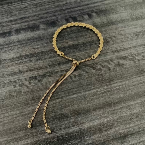 SOLD Vintage Style Knotted Bracelet - 14K Gold Plated - Picture 4 of 5